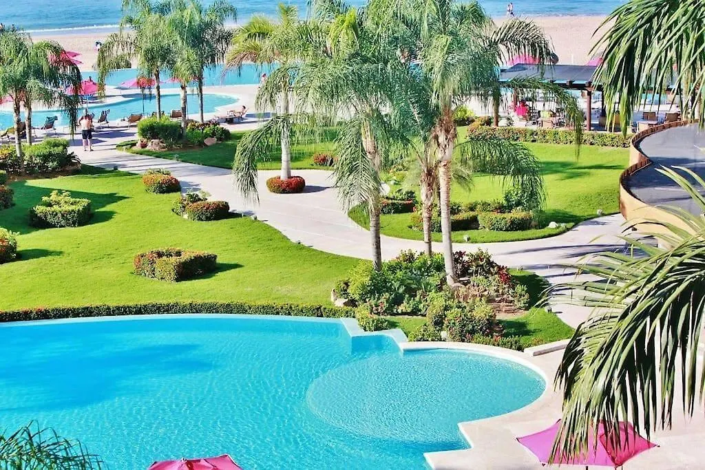 Grand Venetian-Condo Puerto Vallarta Apartment